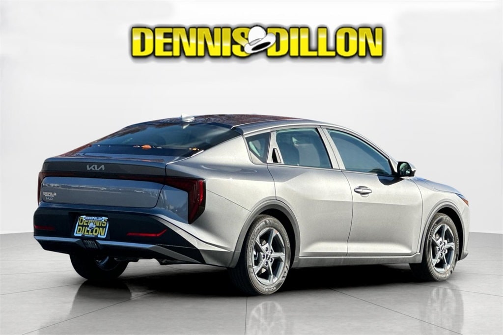 New 2025 Kia K4 LXS Sedan