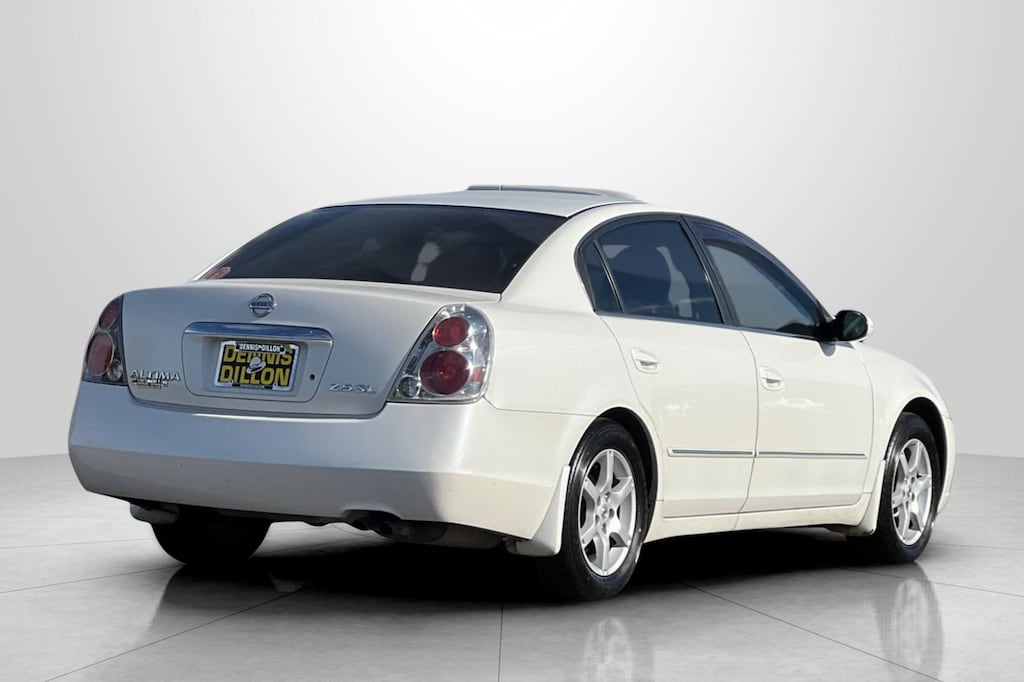 Used 2005 Nissan Altima 2.5 SL Sedan